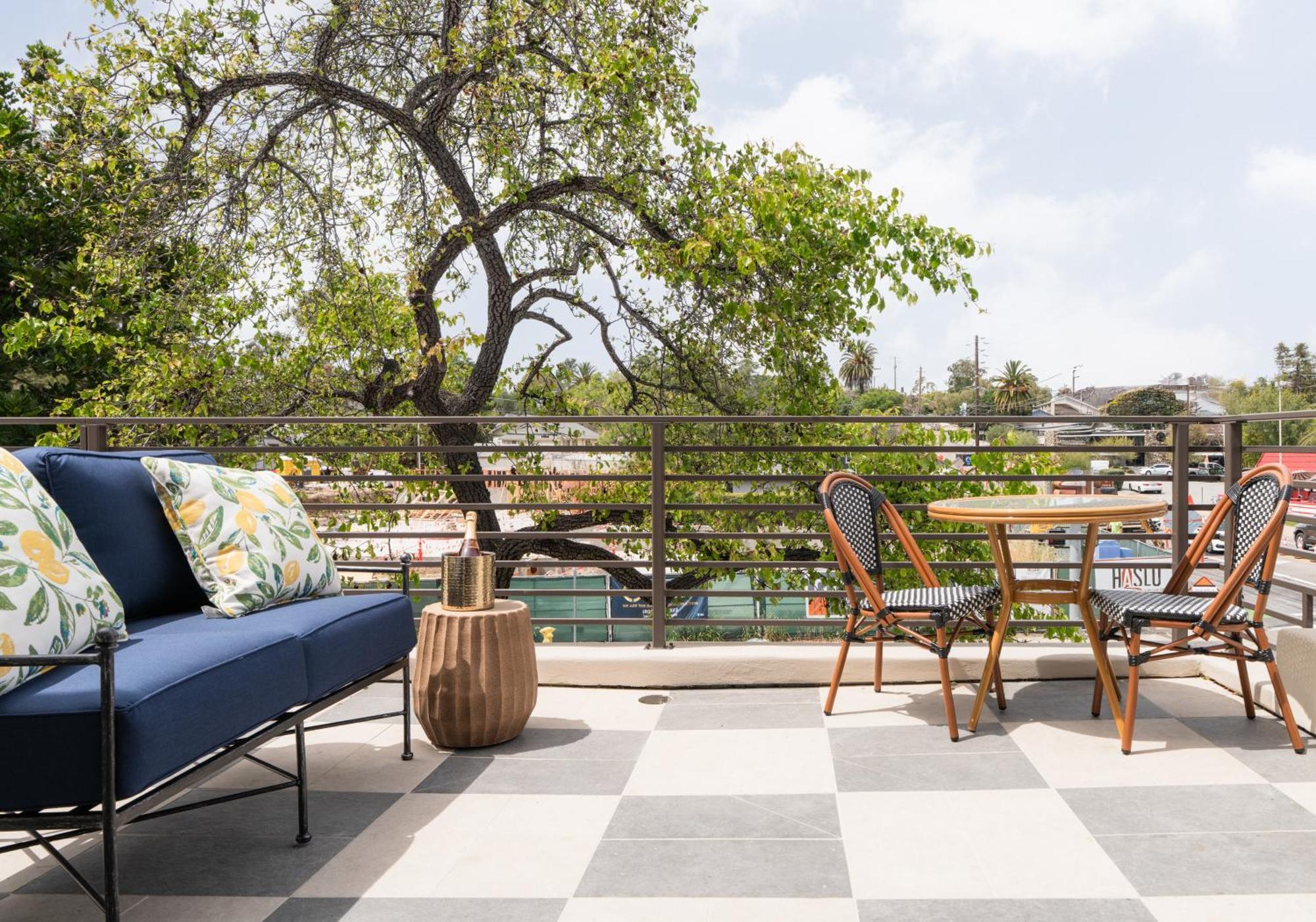 Bed and Breakfast Petit Soleil - Bed, Breakfast And Bar San Luis Obispo Exteriér fotografie